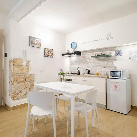Talia Capo Massimo Apartment Palermo Bagian luar foto