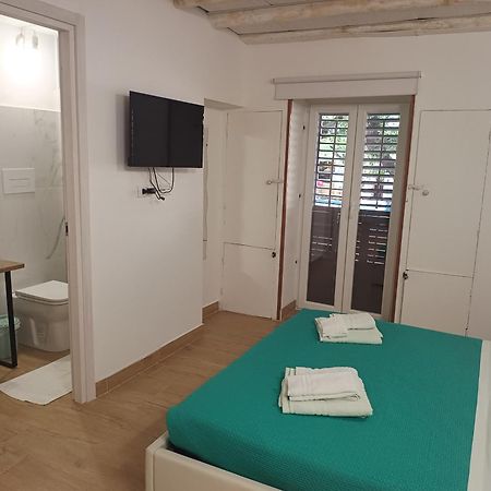 Talia Capo Massimo Apartment Palermo Bagian luar foto