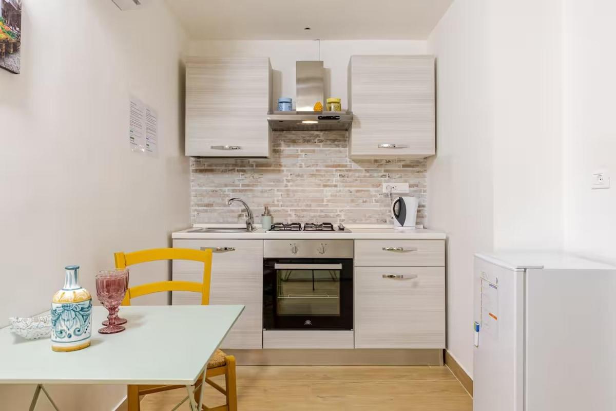 Talia Capo Massimo Apartment Palermo Bagian luar foto
