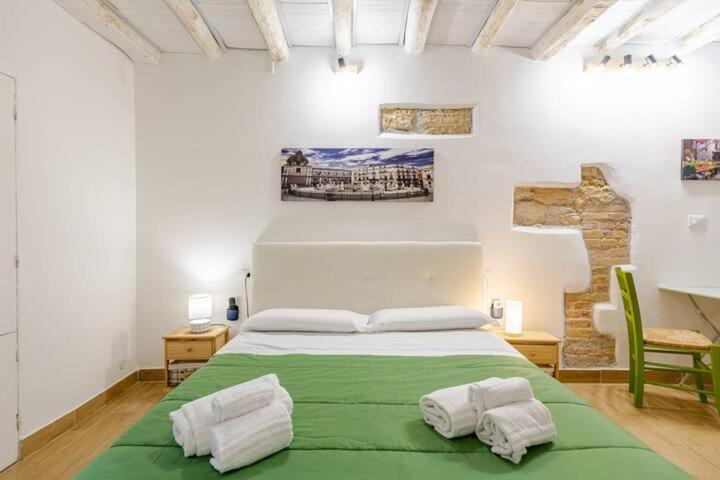Talia Capo Massimo Apartment Palermo Bagian luar foto