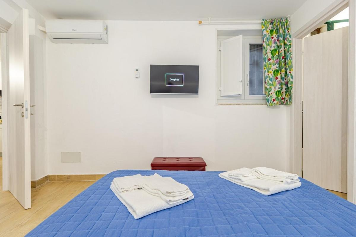 Talia Capo Massimo Apartment Palermo Bagian luar foto