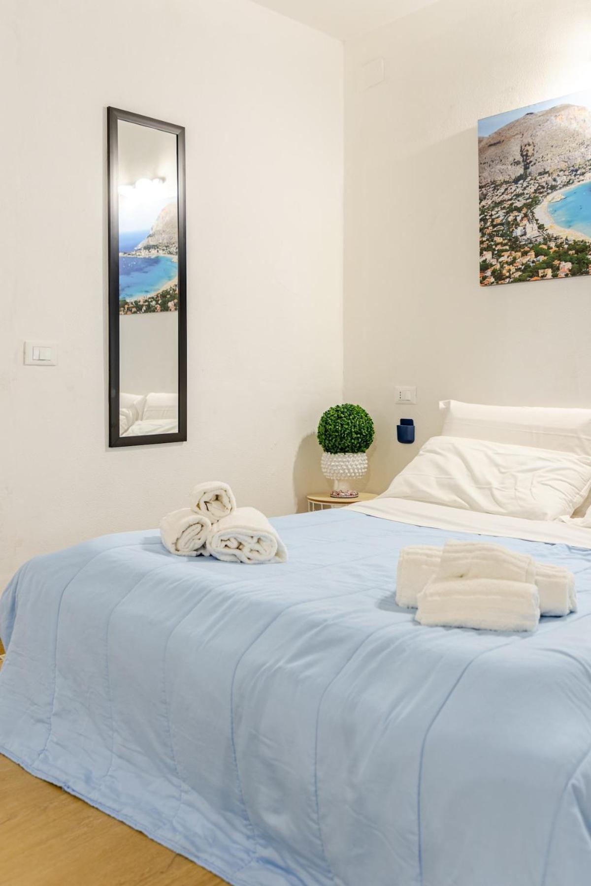 Talia Capo Massimo Apartment Palermo Bagian luar foto