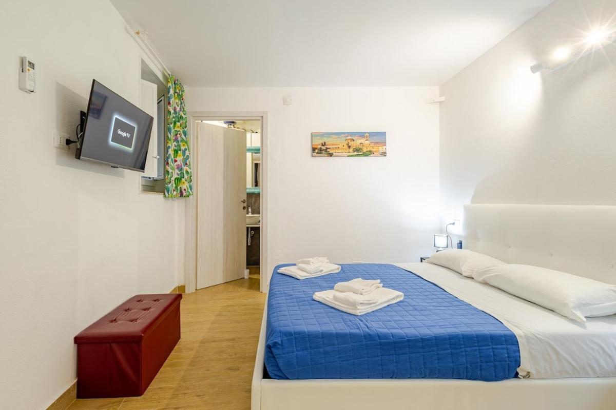 Talia Capo Massimo Apartment Palermo Bagian luar foto