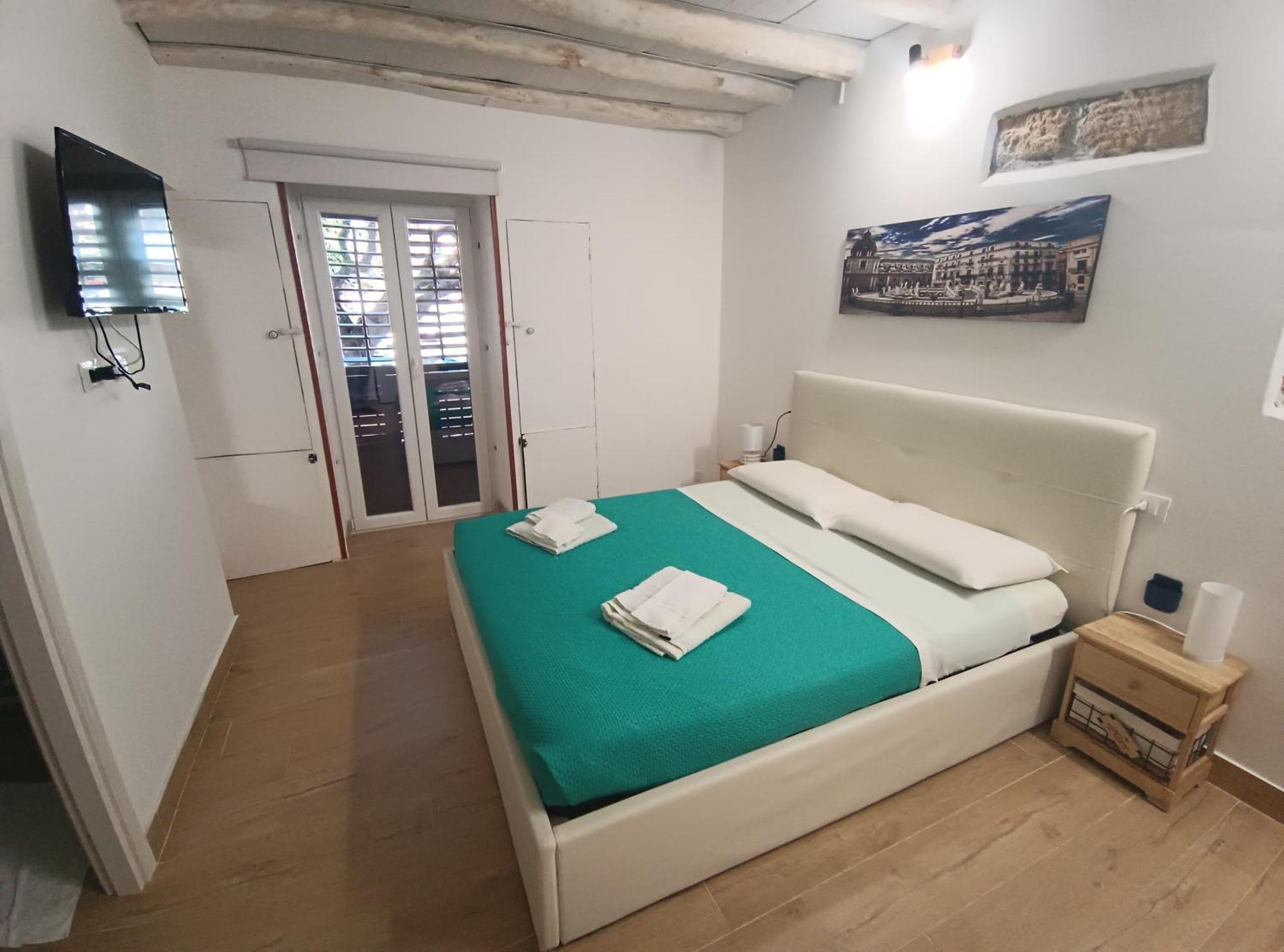 Talia Capo Massimo Apartment Palermo Bagian luar foto