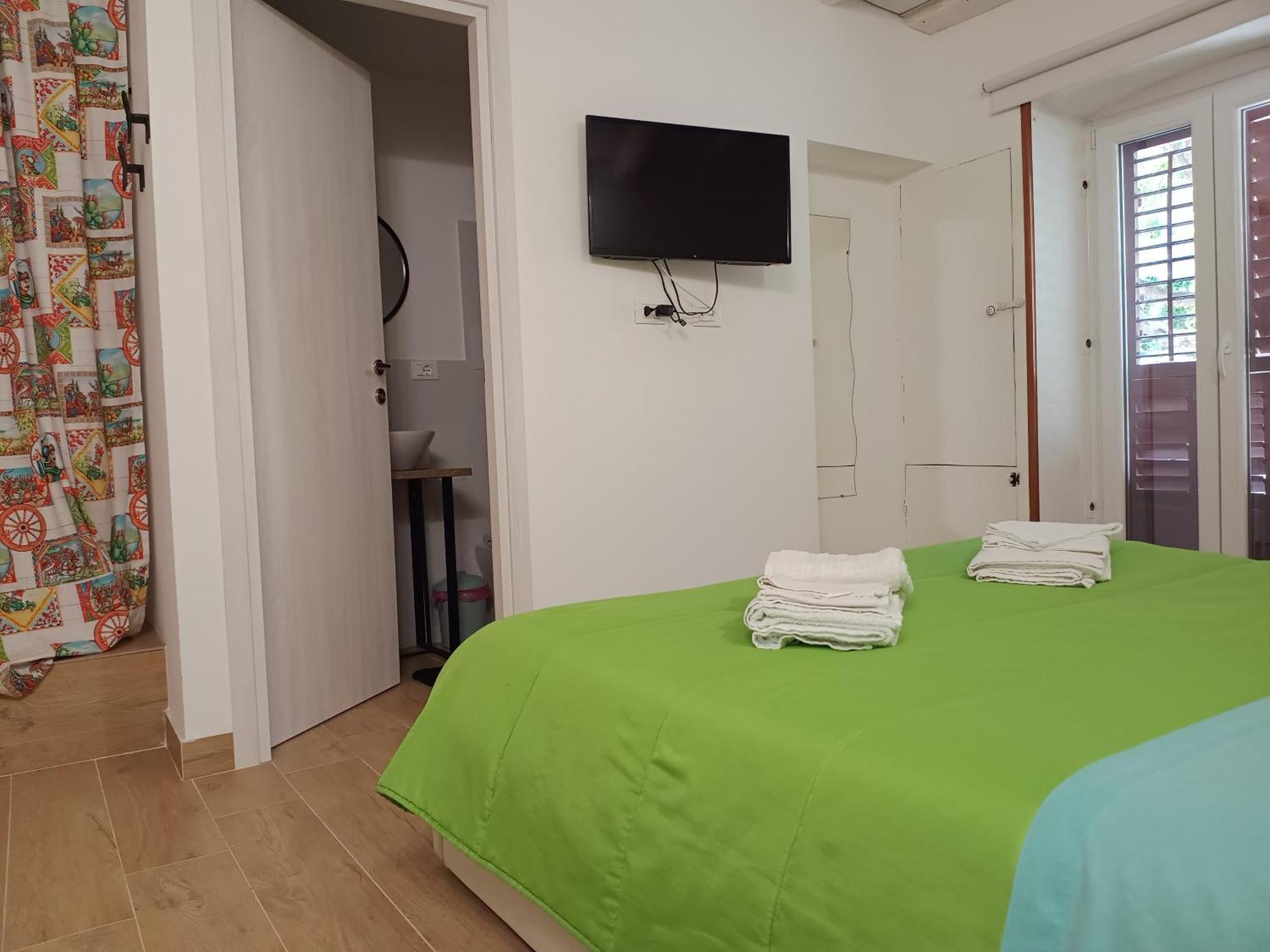 Talia Capo Massimo Apartment Palermo Bagian luar foto