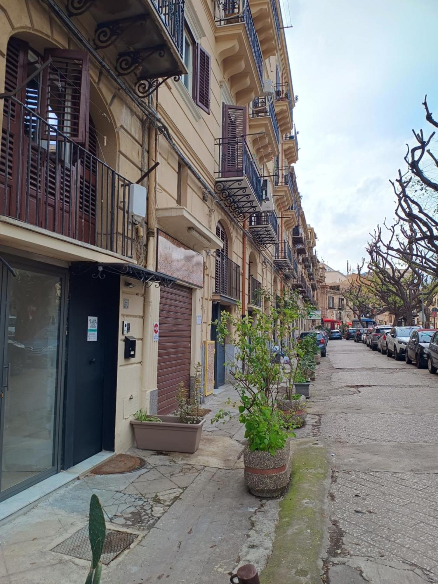 Talia Capo Massimo Apartment Palermo Bagian luar foto